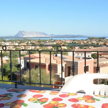 Apartamento Citai Con Splendida Vista Mare San Teodoro  Exterior foto