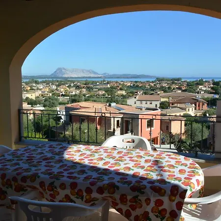 Apartamento Citai Con Splendida Vista Mare San Teodoro  Exterior foto